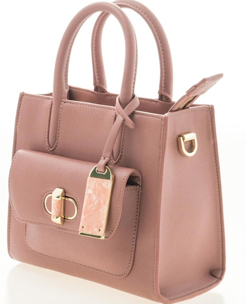 What To See In A Lady's Handbag