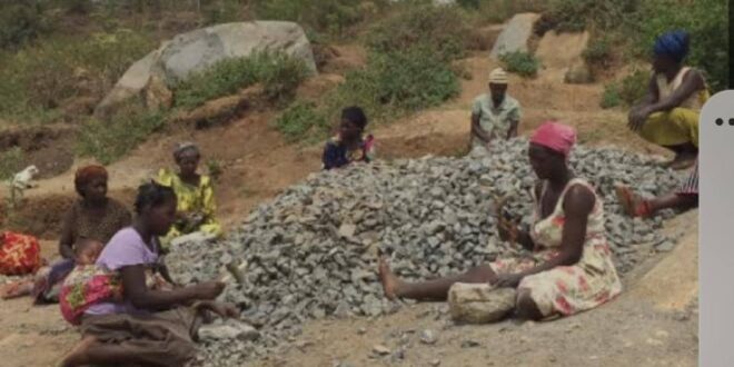 Women working to feed the family