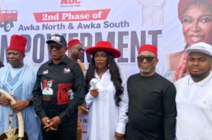 Prof. Lilian Orogbu in group photograph during the empowerment